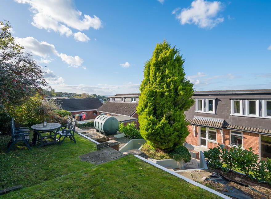 193 Lower Braniel Road, Belfast, BT5 7NP