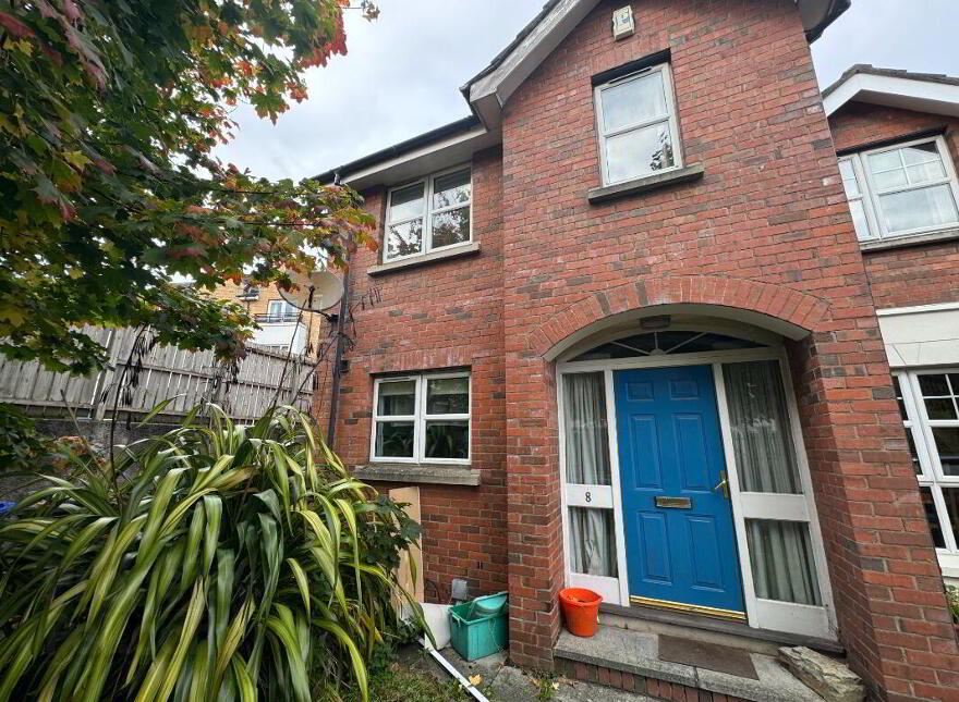 8 Ardenlee Court, Belfast, BT6 8QE photo