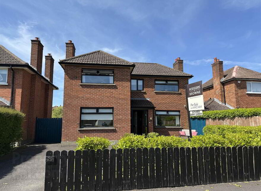 29 Blackwood Crescent, Helen's Bay, BT19 1TJ photo