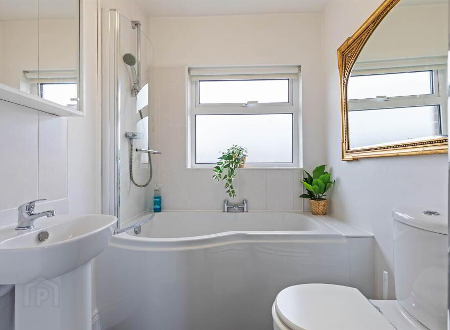 29 Blackwood Crescent, Helen's Bay, BT19 1TJ