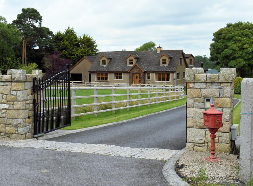 Brookside Road, Ballynahinch, BT24 8LE photo