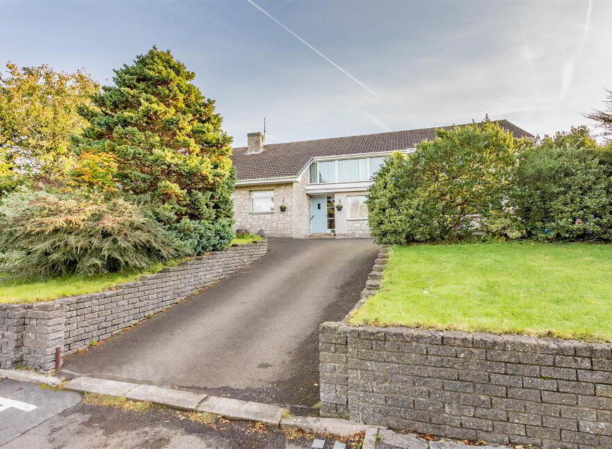 27 Knockmoyle Drive, Antrim, BT41 1HE photo