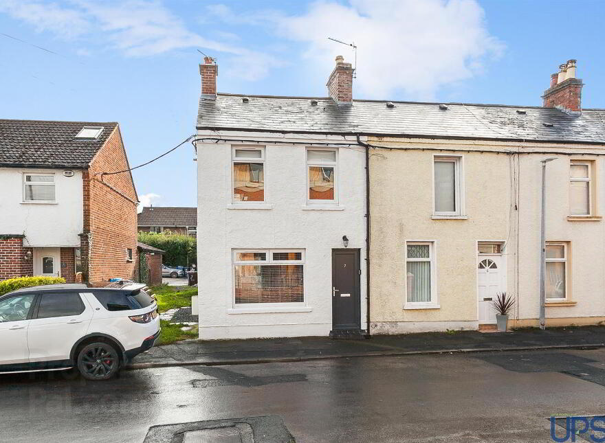 7 Station View, Dunmurry, Belfast, BT17 0AE photo