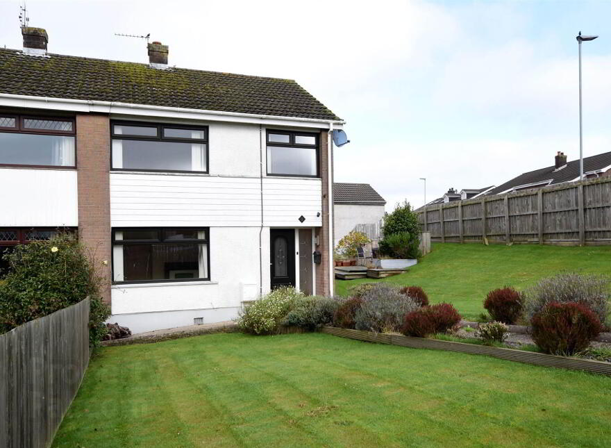 12 Cooleen Avenue, Newtownards, BT23 8UZ photo