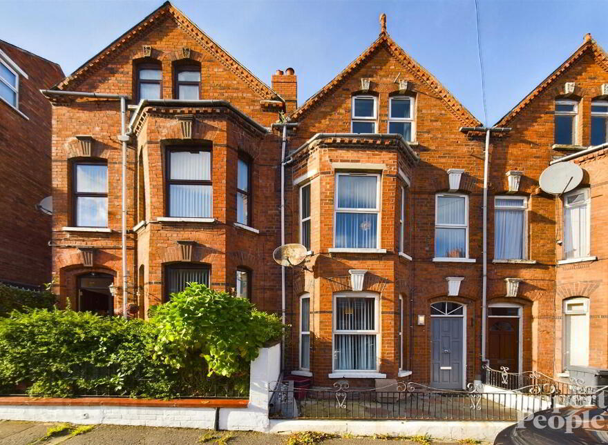 4 Orient Gardens, Belfast, BT14 6LH photo