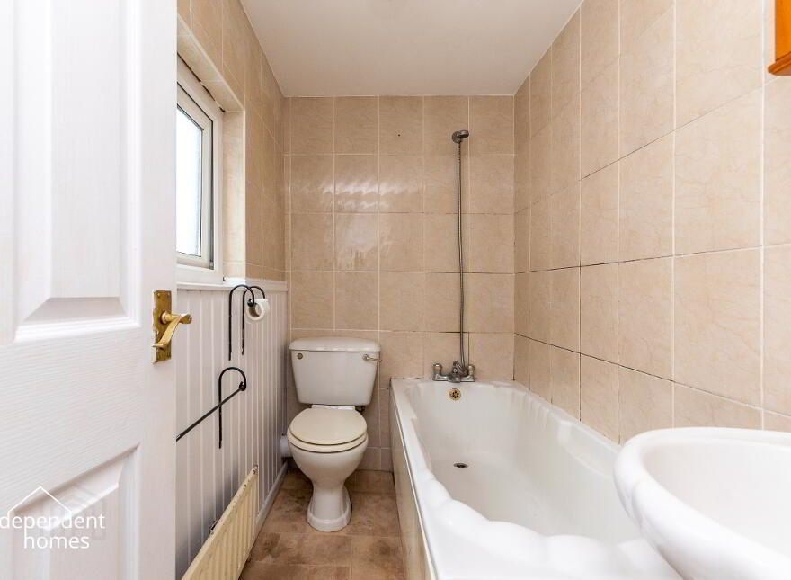 36 Glynn Road, Larne, BT40 3BB