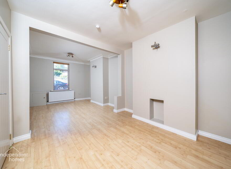 36 Glynn Road, Larne, BT40 3BB