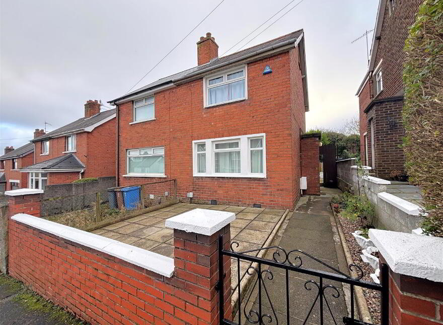 48 Prestwick Park, Belfast, BT14 6PJ photo