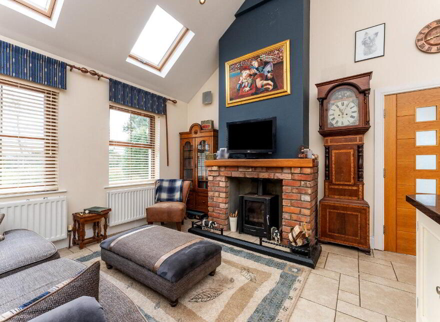 Longview Lodge, 7a Inishargy Road, Kircubbin, Newtownards, BT22 2RG