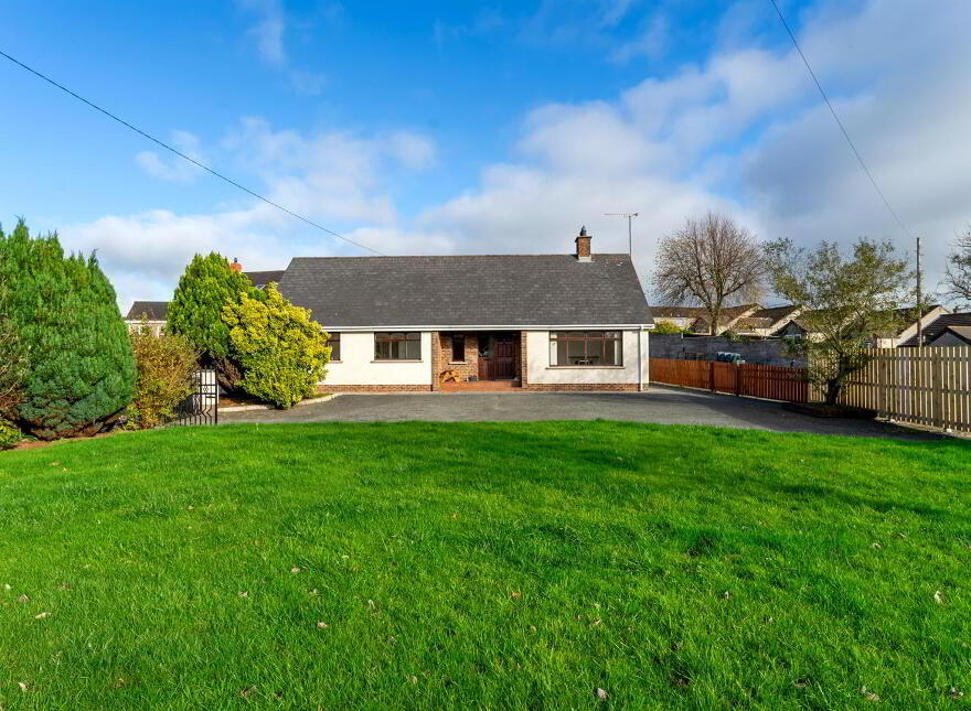 12 Newcastle Road, Ballynahinch, BT24 8NE photo