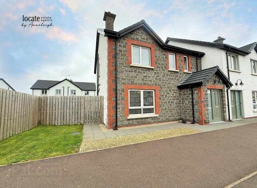 38 Gortnessy Meadows, Derry, BT47 3FW photo