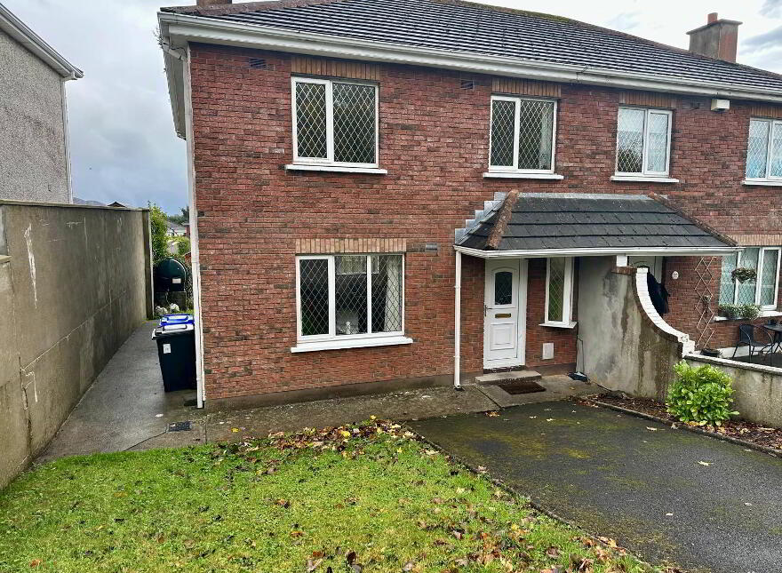 26 Ashbury Lawn, Ballinode, Sligo Town, F91RK8N photo