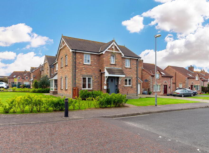 2 Hawthorn Meadow, Ballywalter, Newtownards, BT22 2UH photo