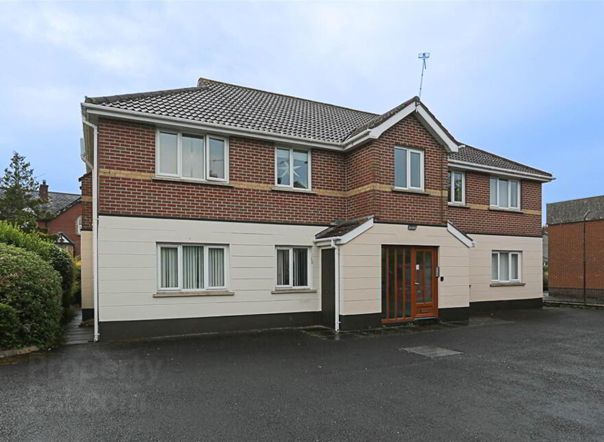 1 Blackwood Court, Blackwood Cresent, Helens Bay, BT19 1XT photo