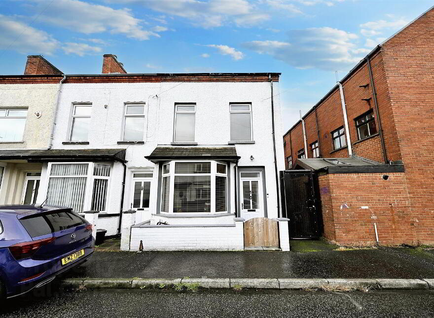 1 Clara Crescent Lower, Belfast, BT5 5ES photo