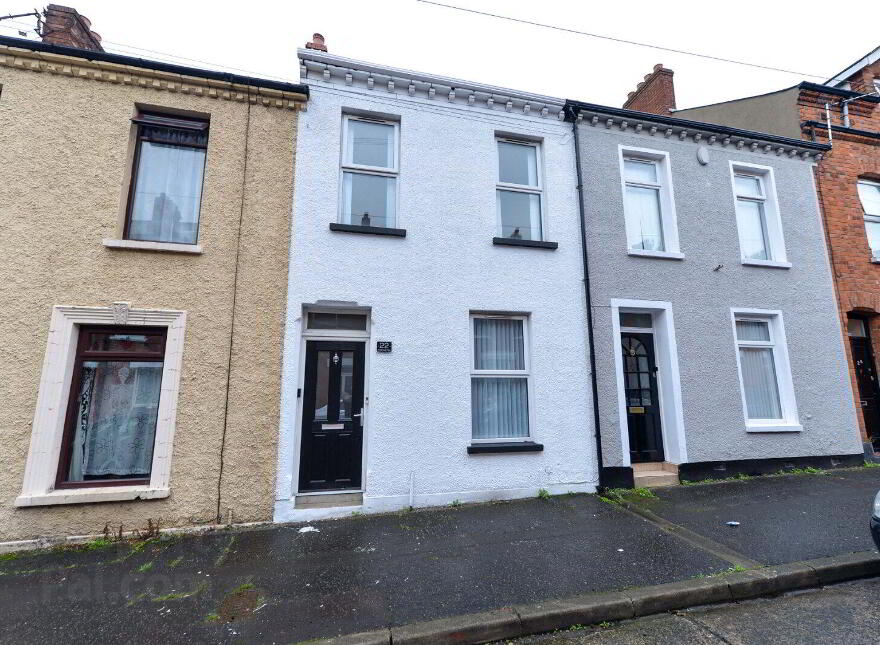 22 Castlereagh Place, Belfast, BT5 4NN photo