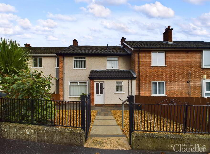 12 Belvoir Crescent, Belfast, BT8 7EJ photo