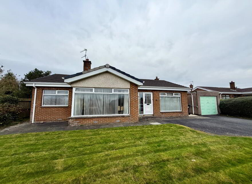 20 Grovemount Park, Altnagelvin, L’derry, BT47 5SQ photo