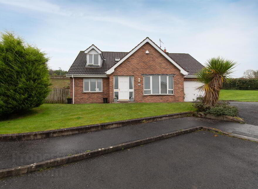 95 Rathview, Banbridge, BT32 4PY photo