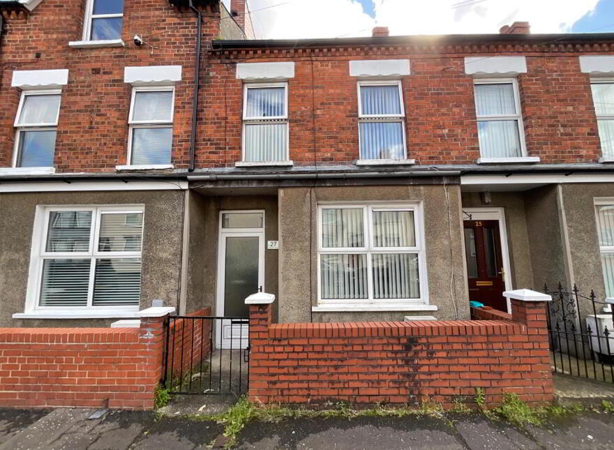 27 Glenbank Place, Belfast, BT14 8AL photo