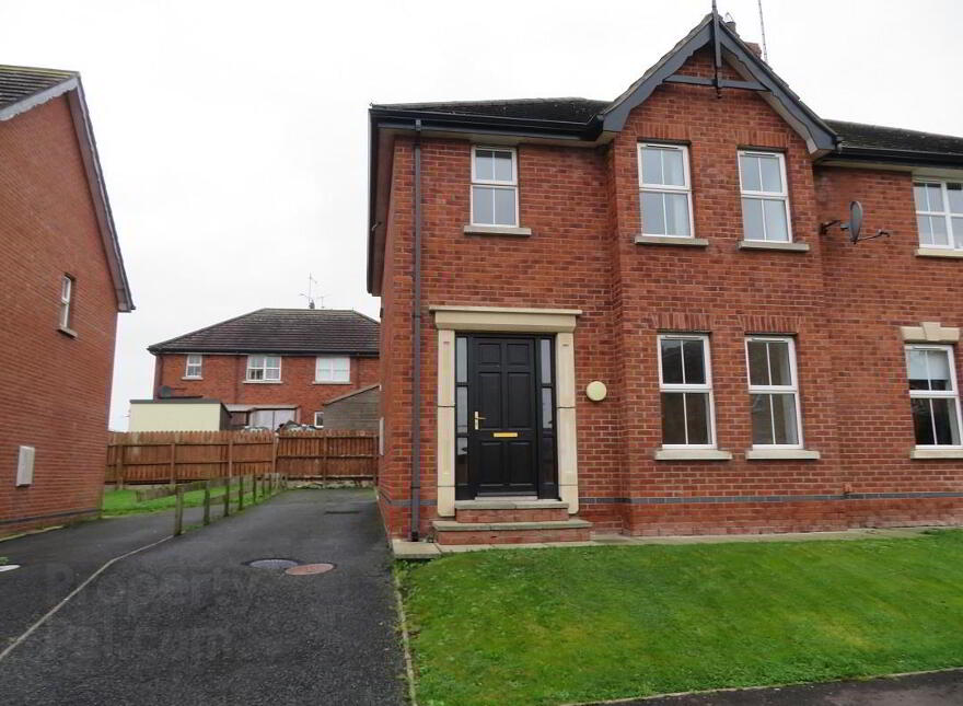 20 Carnreagh, Craigavon, BT64 3AN photo