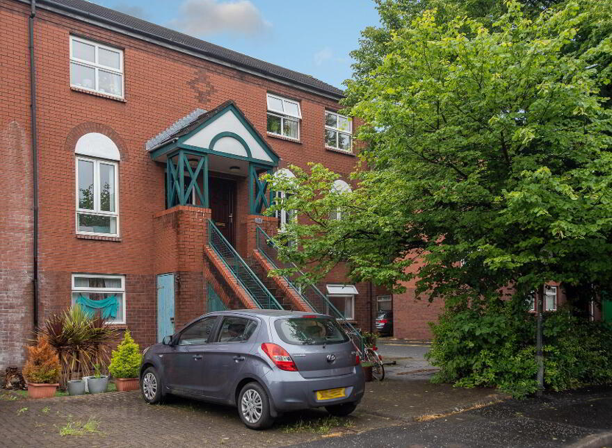 36 Salisbury Street, Dublin Road, Belfast, BT7 1AH photo