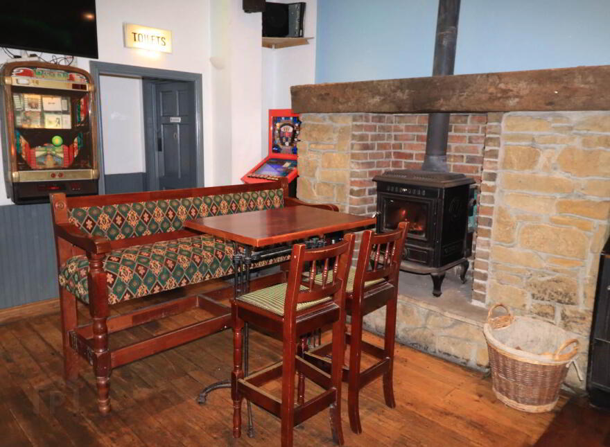 The Emerald Bar, Main Street, Drumacrin, Bundoran, F94TR23