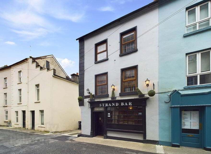 Strand Bar, Bridge Street, Carrick-On-Suir, E32HF61 photo