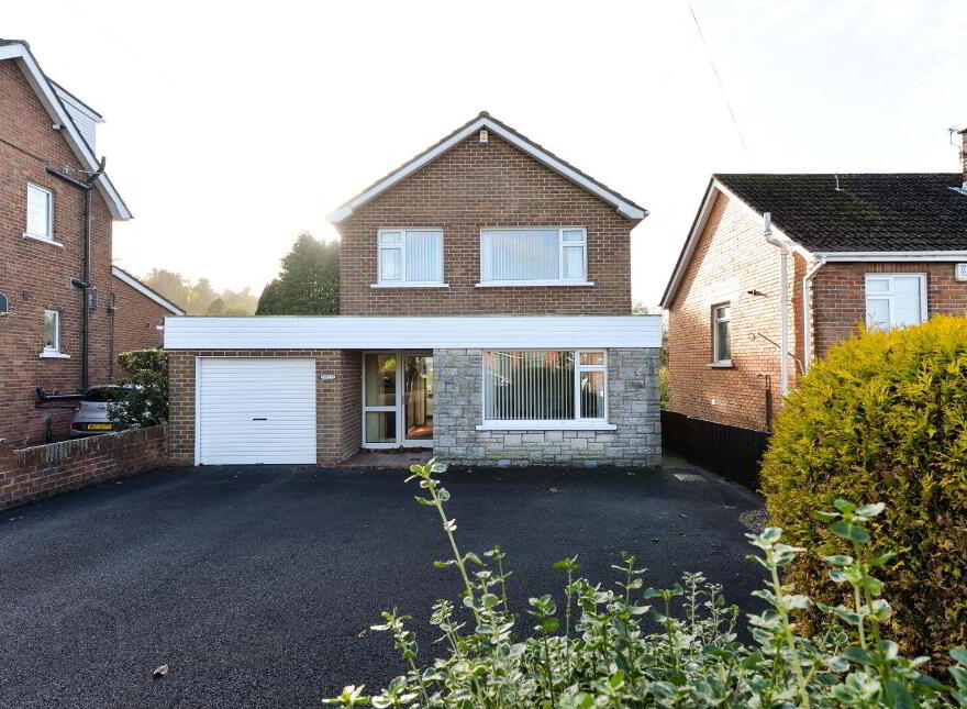30 Gilnahirk Crescent, Belfast, BT5 7DU