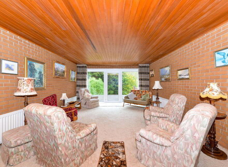 30 Gilnahirk Crescent, Belfast, BT5 7DU