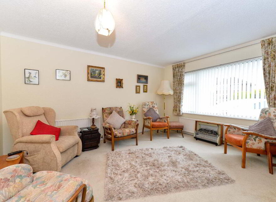 30 Gilnahirk Crescent, Belfast, BT5 7DU