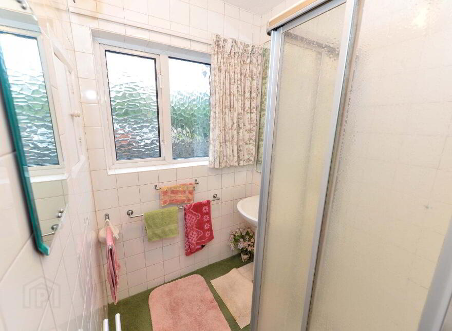 30 Gilnahirk Crescent, Belfast, BT5 7DU