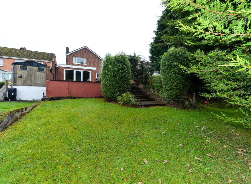 30 Gilnahirk Crescent, Belfast, BT5 7DU