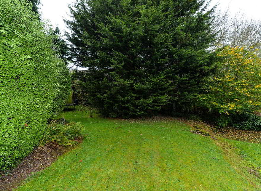 30 Gilnahirk Crescent, Belfast, BT5 7DU