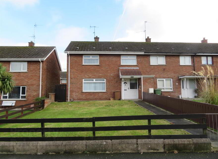 94 Mourne Road, Lurgan, BT66 8JB photo