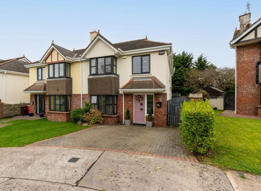 60 The Cotswolds, Castleredmond, Midleton photo