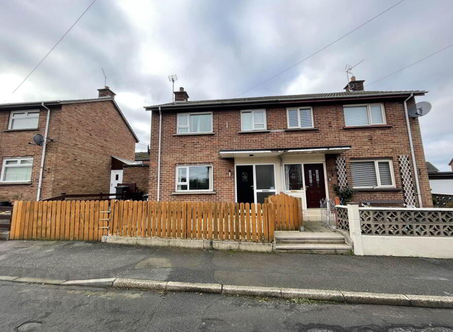 17 Orangefield Park, Armagh, BT60 1DP photo