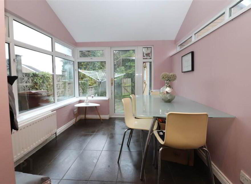 58 Glenwood Court, Glenavy Road, Lisburn, BT28 3UD