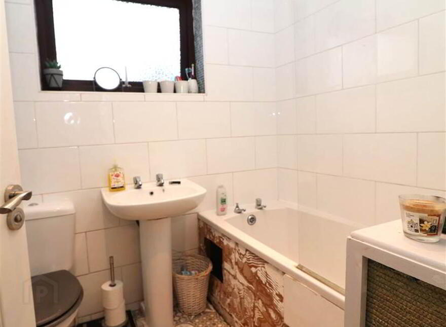 58 Glenwood Court, Glenavy Road, Lisburn, BT28 3UD