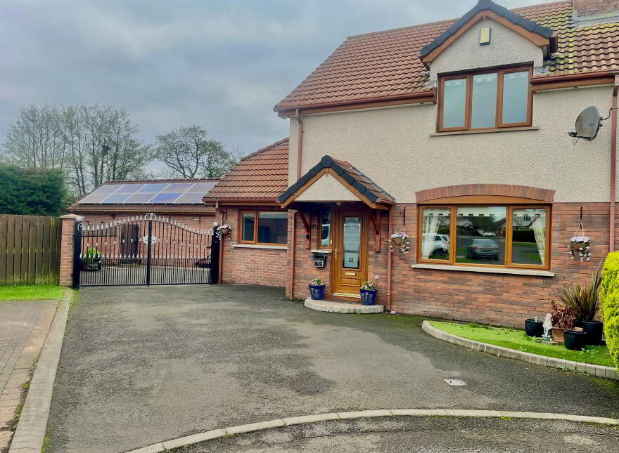 70 The Meadows, Randalstown, Antrim, BT41 2JB photo