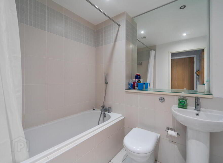 13-07 Obel, 62 Donegall Quay, Belfast, BT1 3NH