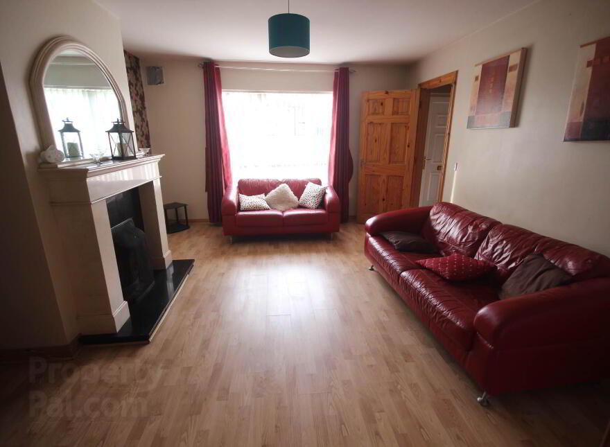 74 Cluain Ard, Killyclug, Letterkenny, F92E48X photo