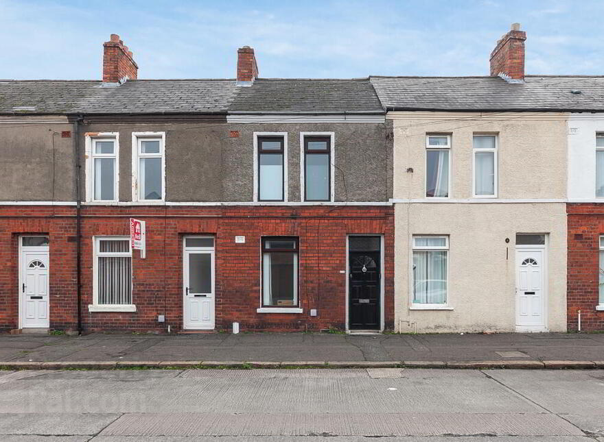 204 Donegall Avenue, Belfast, BT12 6LY photo