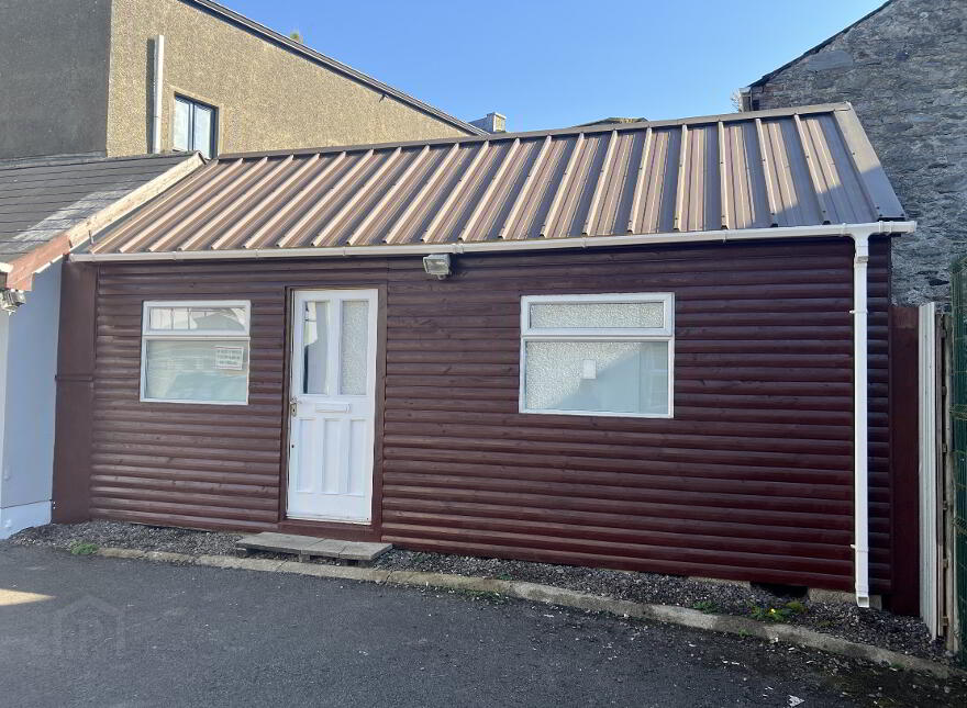 29 Main Street, Castlederg, BT81 7AS