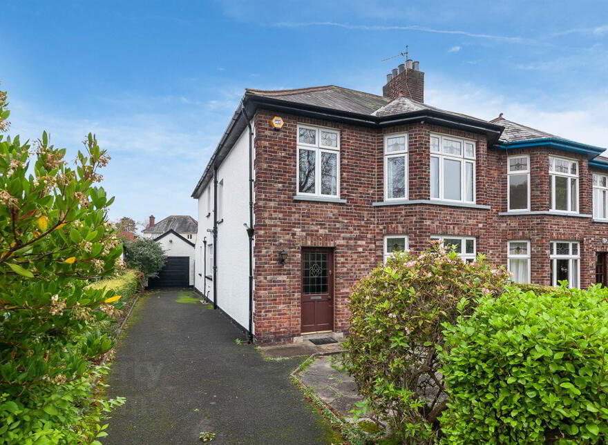 16 Kinedar Crescent, Belmont, Belfast, BT4 3LY photo