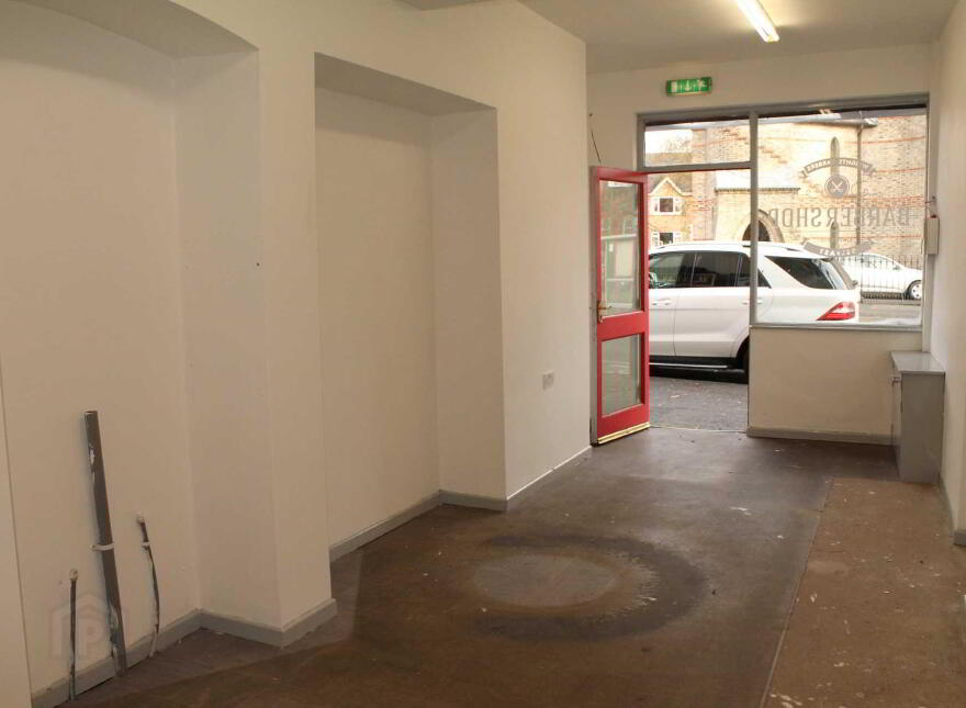 Commercial, Woodvale Road, Belfast, BT13 3BS