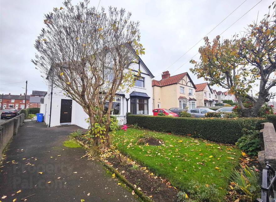 2 Ballysillan Road, Belfast, BT14 7QP photo