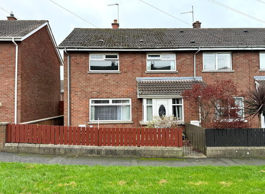 53 Glenavon Crescent, Lurgan, BT66 8JR photo