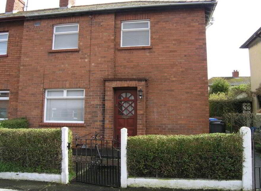 12 Chesham Parade, Ravenhill, Belfast, BT6 8GR photo