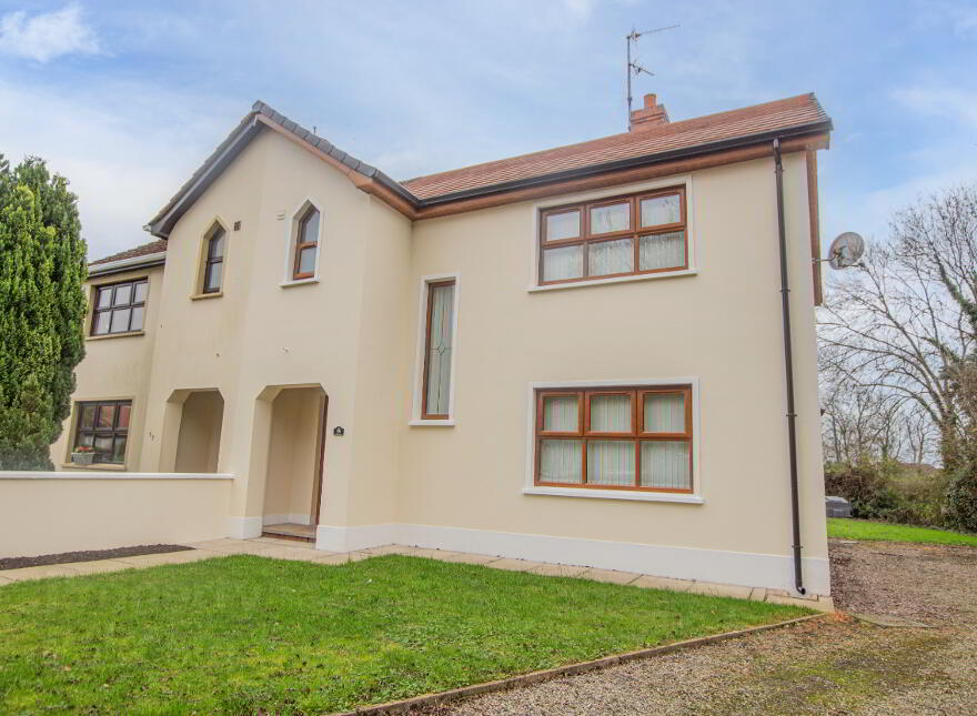 55 Castle Oak, Castledawson, Magherafelt, BT45 8RX photo